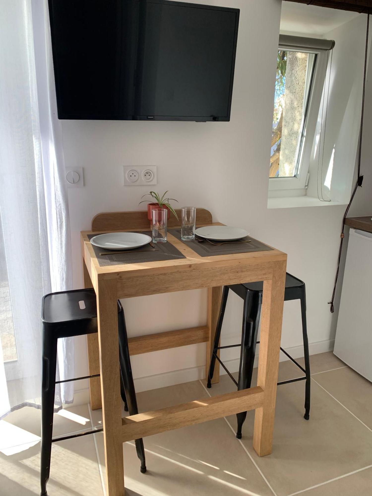 Appartamento Studio Moderne Cozy Ribaute-les-Tavernes Esterno foto